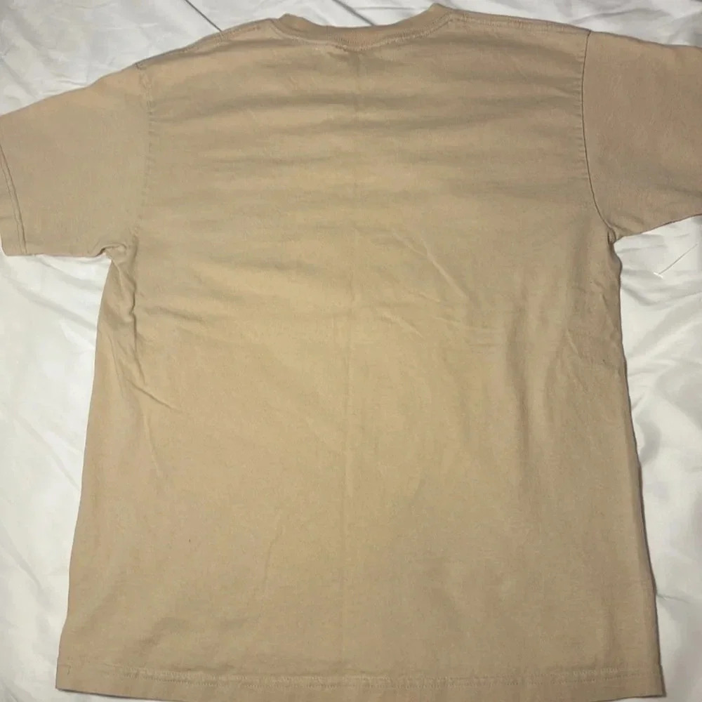 Levi’s Tan Tshirt with Stripe size M 100% Cotton - Picture 7 of 7
